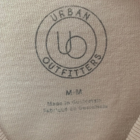 Pink Urban Outfitters basic tee - Picture 3 of 3